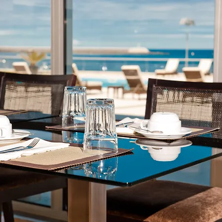호텔 Atlantida Mar 4*